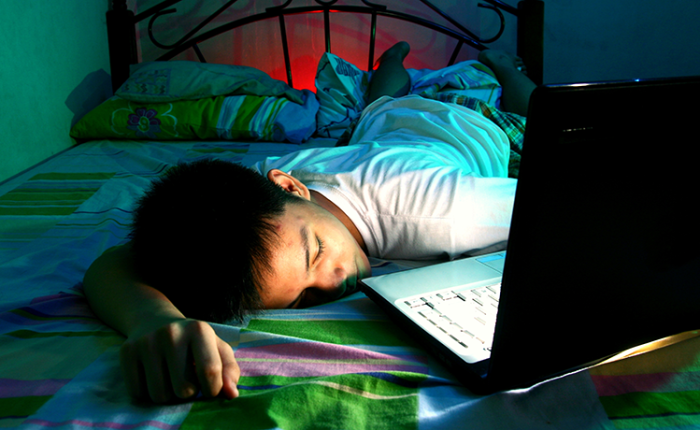 Helping Teenagers Maintain a Healthy Sleep Routine